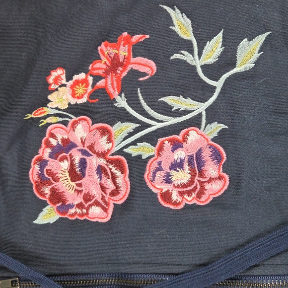 AK Floral Embroidered Hoodie 2XL NEW Navy BLUE - Picture 3 of 11